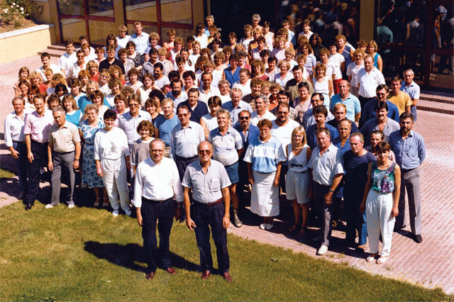 1975 - DIRECTION DE L'ENTREPRISE DANS SA TROISIÈME GÉNÉRATION